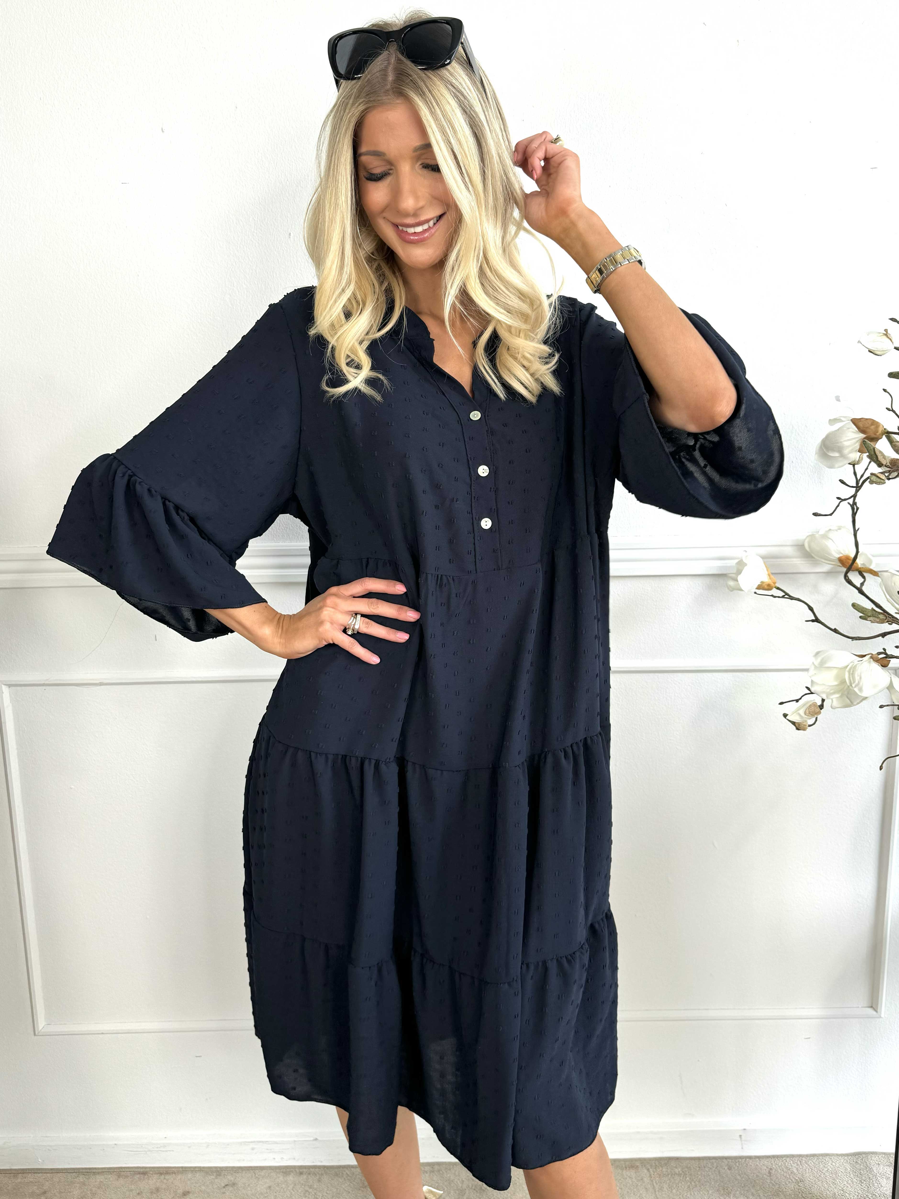 Amanda - Feminin plus size-klänning med söta ärmar